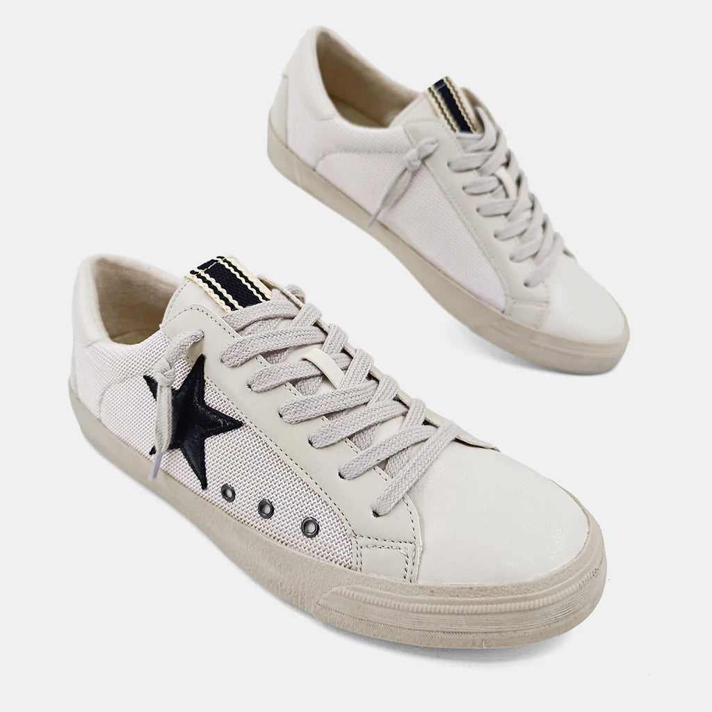 Pilar Sneakers